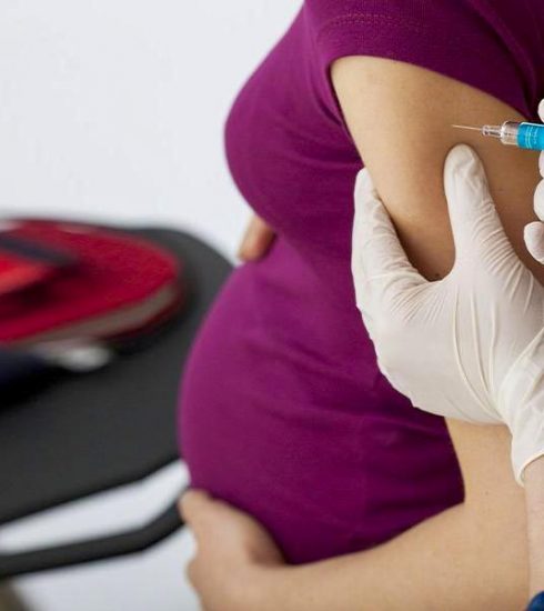 hamile ve emziren kadınlar kovit aşısı olabilir mi